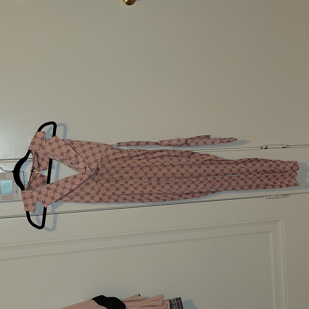 Fashionnova Designer Inspired Printed Pink Skinny Jumpsuit XS - Picture 3 of 7